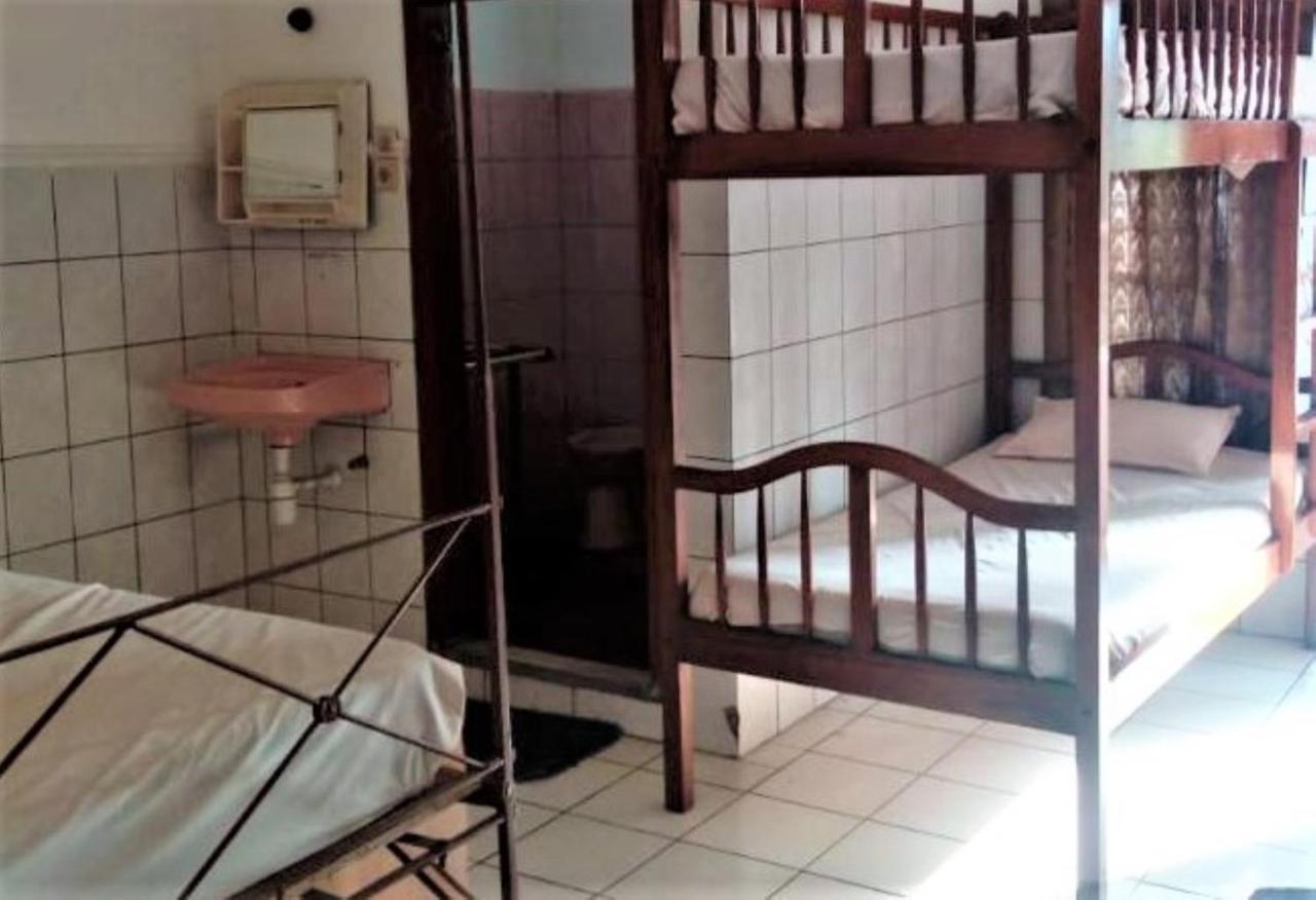Wisma & Kantin Amanda Mojokerto Ngoại thất bức ảnh