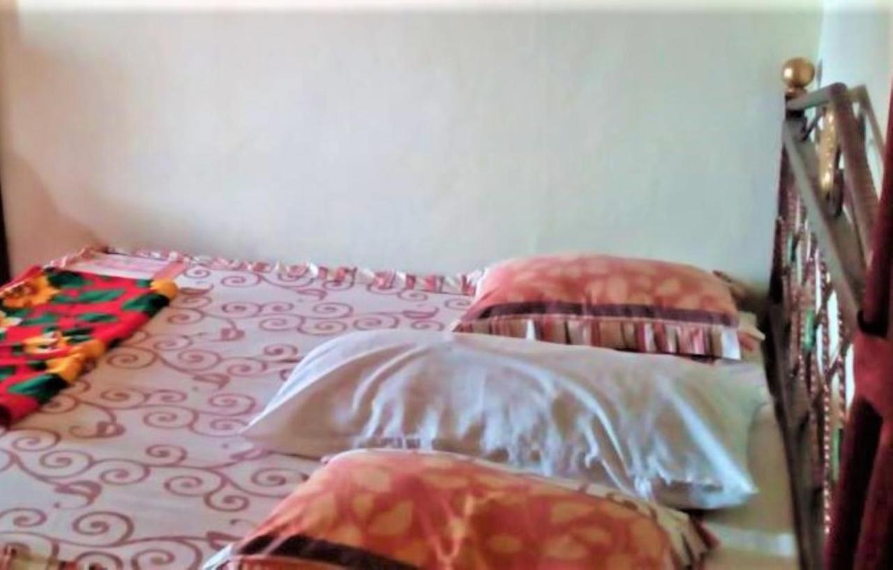 Wisma & Kantin Amanda Mojokerto Ngoại thất bức ảnh